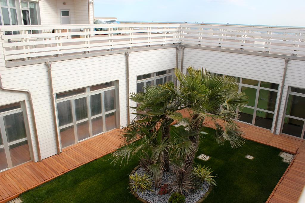 Terme Beach Resort Punta Marina Exteriör bild
